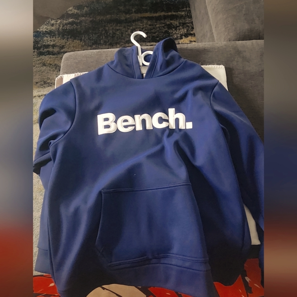 NWOT Royal blue BENCH HOODIE XL SIZE